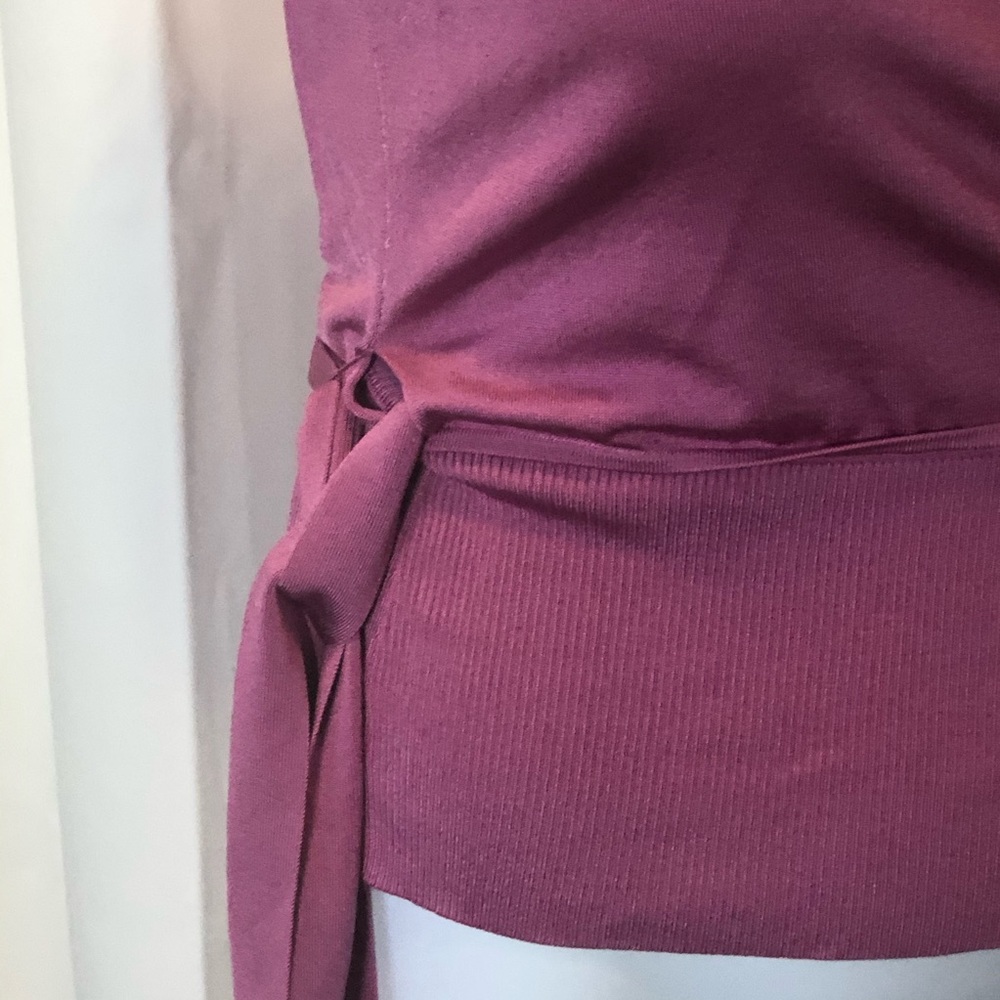 EXPRESS SLEEVELESS TOP - Picture 3 of 6